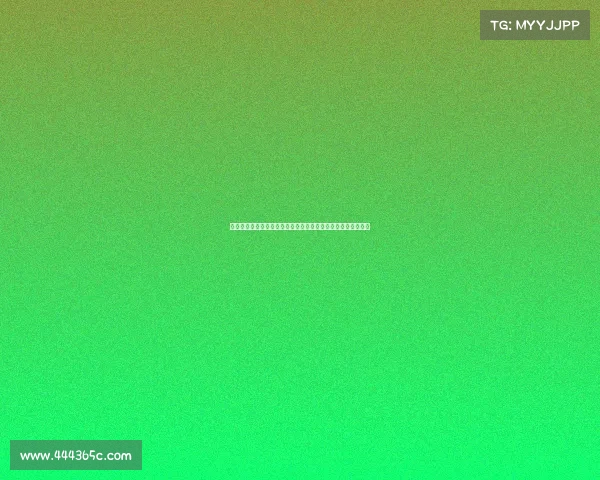 某足球俱乐部正式宣布签约新援球员并透露转会细节与未来计划